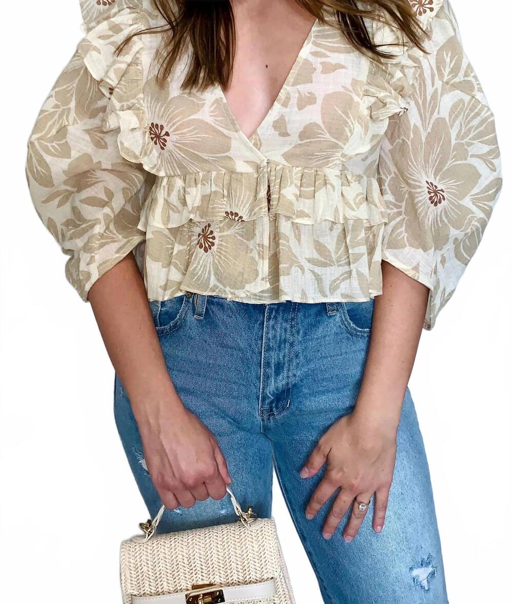 NEW OLIVACEOUS sweet ruffle v-neck top in cream